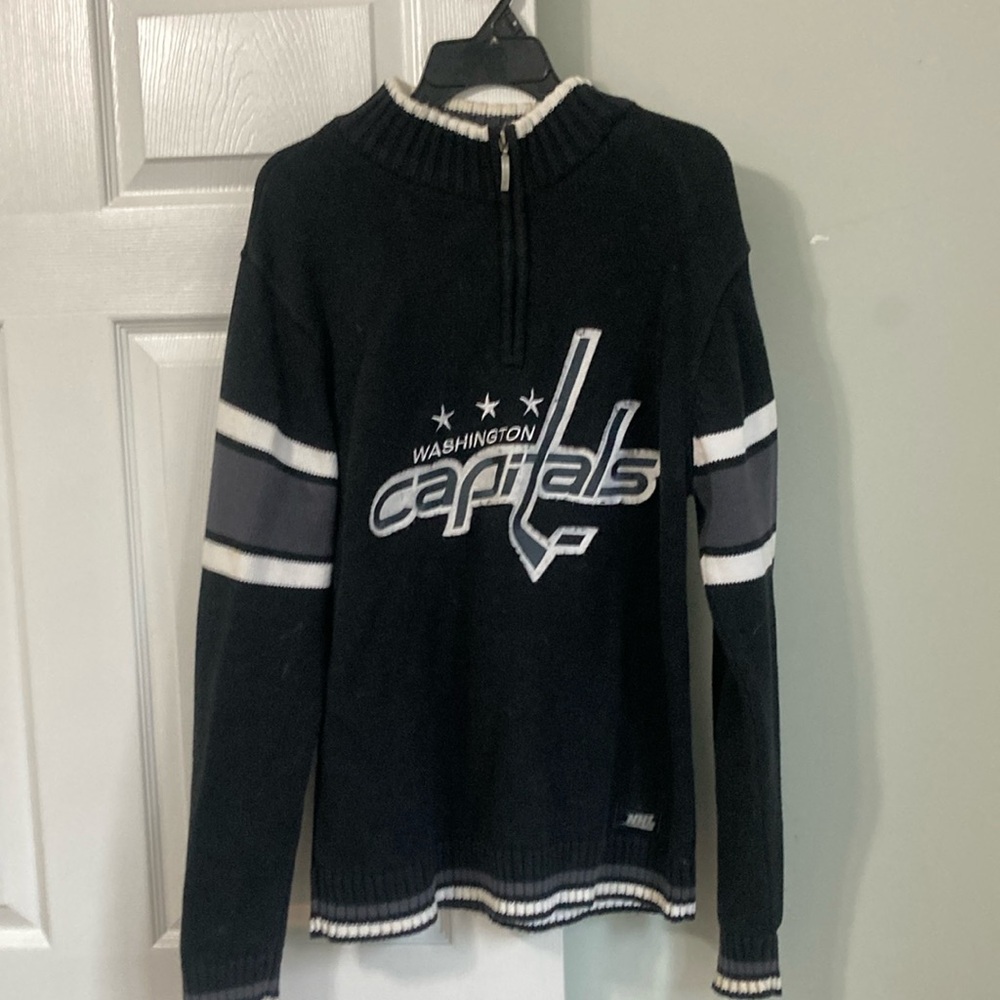 Washington caps knit sweater